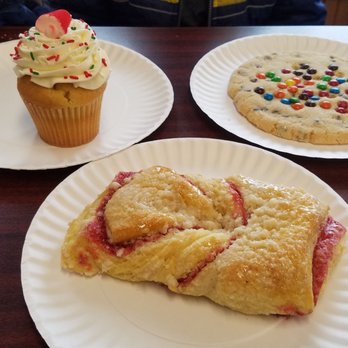 Neil's Donuts - Raspberry danish, M&M cookie, and cupcake - all excellent - Bakeries Near Me - Wallingford, Connecticut Neil's Donuts - Raspberry danish, M&M cookie, and cupcake - all excellent - Bakeries Near Me - Wallingford, Connecticut