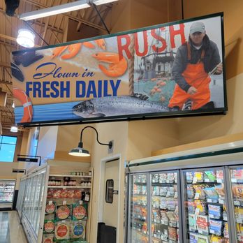 Lunds & Byerlys - Grocery Near Me - Plymouth, Minnesota