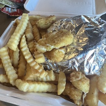 Cook Out - Spicy chicken, cheese bits and Cajun fries (no seasoning on fries) - Fast Food Near Me - Birmingham, Alabama Cook Out - Spicy chicken, cheese bits and Cajun fries (no seasoning on fries) - Fast Food Near Me - Birmingham, Alabama