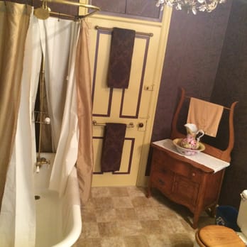Mooring B&B - Hotels Near Me - Cape May, New Jersey Mooring B&B - Hotels Near Me - Cape May, New Jersey