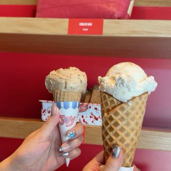 Salt & Straw - Ice Cream & Frozen Yogurt Near Me - Las Vegas, Nevada Salt & Straw - Ice Cream & Frozen Yogurt Near Me - Las Vegas, Nevada