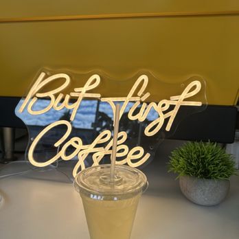 Visible Coffee Roasters - Iced lemon ginger tea - Coffee Roasteries Near Me - Edmonds, Washington