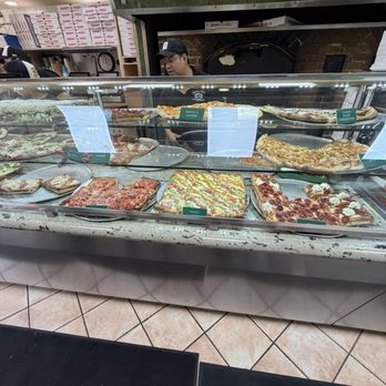 Krispy Pizza  - Pizza Near Me - Brooklyn, New York