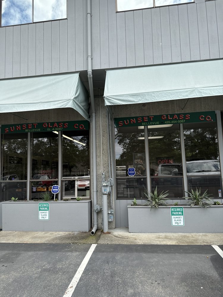 SUNSET GLASS Updated October 2024 36 Reviews 14320 NE 21st St