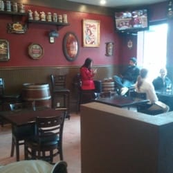 The Davis Beer Shoppe - Beer Tasting Area (Source: Davis Wiki)