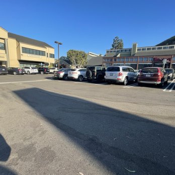 Misto Caffe & Bakery - Main parking lot to the shopping plaza. - Breakfast & Brunch Near Me - Torrance, California