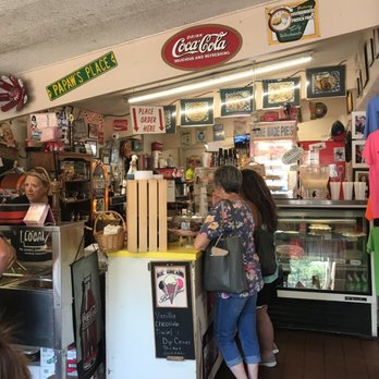 Tacker's Shake Shack - They take your order at the counter. - Ice Cream & Frozen Yogurt Near Me - Marion, Arkansas Tacker's Shake Shack - They take your order at the counter. - Ice Cream & Frozen Yogurt Near Me - Marion, Arkansas