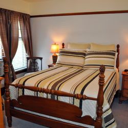 Park Place Bed & Breakfast - Provincial Room