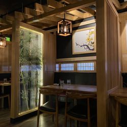 Sushi Ya - Dining room.