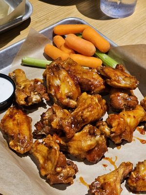 Buffalo Wild Wings by null