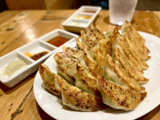 The Nook Neighborhood Bistro by null