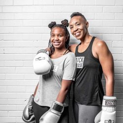 KickHouse - Tracy - Let's Kick It!