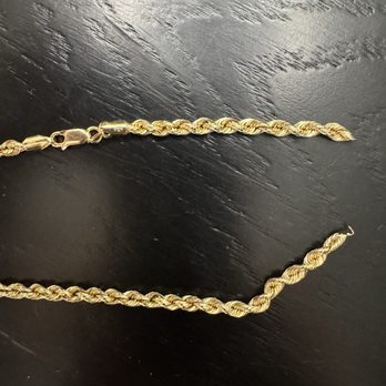 The RealReal - Dallas - Broken necklace - Accessories Near Me - Dallas, Texas The RealReal - Dallas - Broken necklace - Accessories Near Me - Dallas, Texas