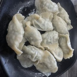 Qing Dao 's Boiled Dumplings