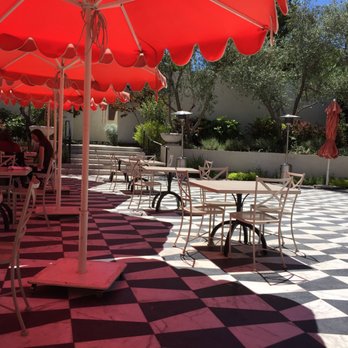 Catelli's - Great outdoor seating! - New American Near Me - Geyserville, California