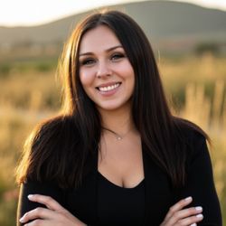 Ashley Sayers, IBCLC + Doula - Ashley Sayers, Full Spectrum Doula + IBCLC