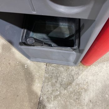 Circle K - Not one station with window cleaner - Convenience Stores Near Me - Fox Lake, Illinois