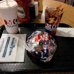 Mo' Burger - Burger, fries, milkshake