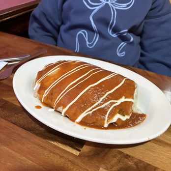 Mama Rosa Restaurant - Burrito Grande with beef - Mexican Near Me - Monroe, Connecticut