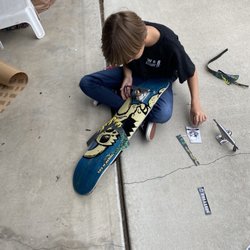 The House Of Vista - So stoked to put his new board together !