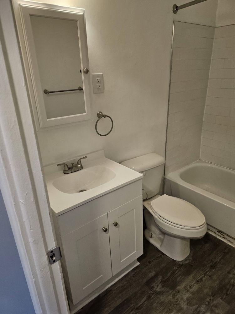 Slide of TD'S Renovations