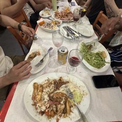 La Cabaña Peruana - Lomo Saltado Tallarin Verde con Pescado Jalea Grande Chicha