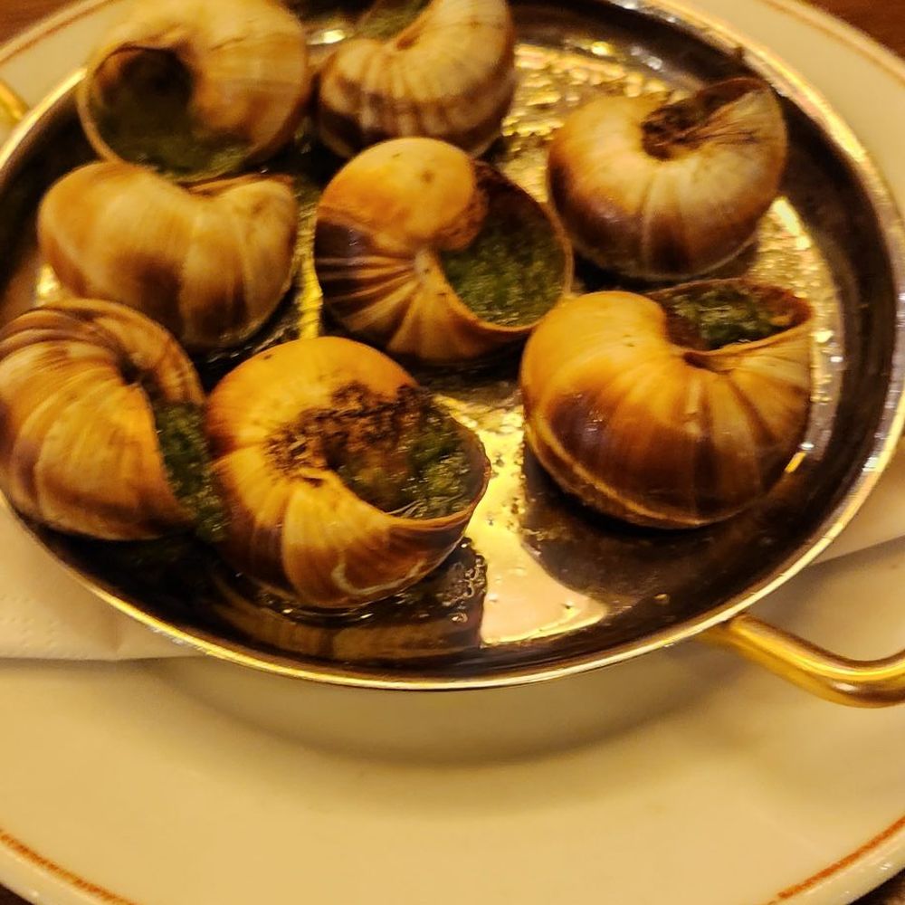Café Varenne - Escargot - French Near Me - Paris, 75 Café Varenne - Escargot - French Near Me - Paris, 75