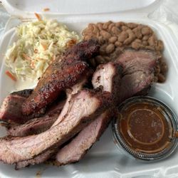 Thorndale Meat Market - 2 meat plate $16