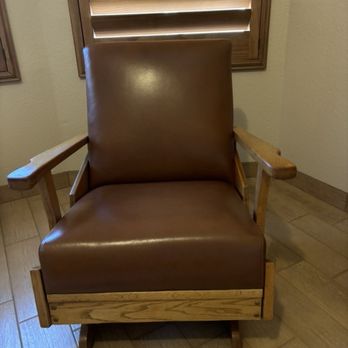Fine Touch Custom Upholstery - Furniture Reupholstery Near Me - Avondale, Arizona Fine Touch Custom Upholstery - Furniture Reupholstery Near Me - Avondale, Arizona