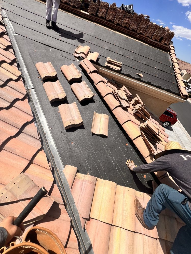 Slide of Hess Elite Roofing