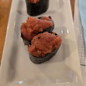 Sushi Roll Land - Spicy Tuna - Sushi Bars Near Me - San Diego, California