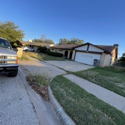 Pablo’s Gutierrez’s Lawn Service - Pablo's Gutierrez's Lawn service (940)432-1079 (214)229-9439