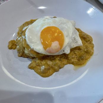 Pink Willow Cafe - Mind your biscuits and gravy - Breakfast & Brunch Near Me - Cottleville, Missouri
