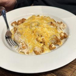 Hoosier Routes Bowl - taters, chicken, gravy (brown or white), & cheese. Comes with soup or salad and green beans.