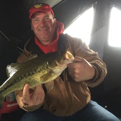 Crystal Lake Recreation & RV Park - Little ice fishing on the lake