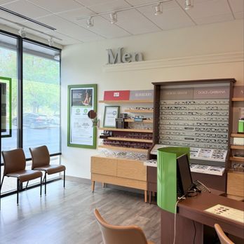 Pearle Vision - Interior - Optometrists Near Me - Bellevue, Washington Pearle Vision - Interior - Optometrists Near Me - Bellevue, Washington
