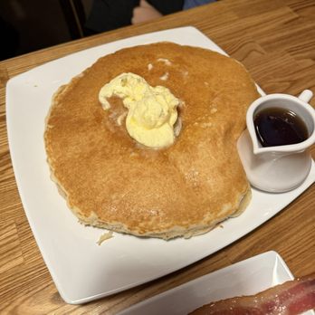 Darbi's Cafe - Pancakes and bacon - American Near Me - Pinetop, Arizona