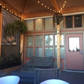 Narwhal's Crafted - Patio - Cocktail Bars Near Me - Saint Louis, Missouri