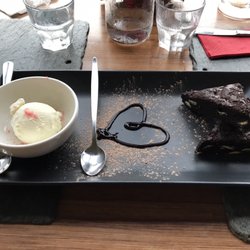 Bigfoot Bar & Restaurant - Walnut brownies