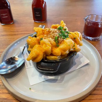 Yardbird Table & Bar - Lobster Mac & Cheese - Southern Near Me - Miami Beach, Florida