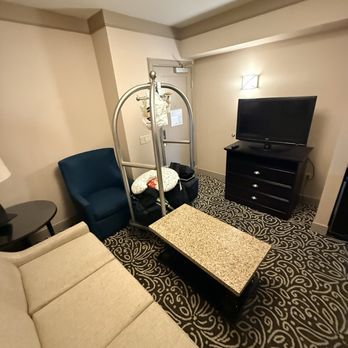 West Inn & Suites - Hotels Near Me - Carlsbad, California West Inn & Suites - Hotels Near Me - Carlsbad, California