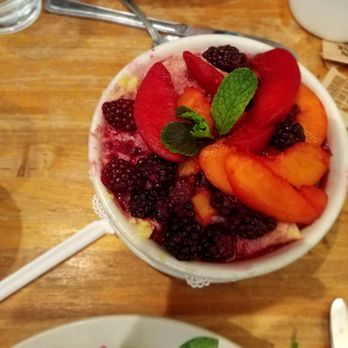 M henry - out of this world breakfast bread pudding - Breakfast & Brunch Near Me - Chicago, Illinois M henry - out of this world breakfast bread pudding - Breakfast & Brunch Near Me - Chicago, Illinois