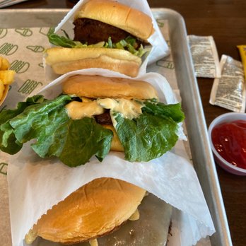 Shake Shack Menlo Park - Mushroom burger, white truffles burger and a reg cheese burger - Burgers Near Me - Edison, New Jersey Shake Shack Menlo Park - Mushroom burger, white truffles burger and a reg cheese burger - Burgers Near Me - Edison, New Jersey