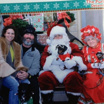 Pack Leader Plus - Christmas fun with the Claus's - Pet Sitting Near Me - Arnold, Missouri Pack Leader Plus - Christmas fun with the Claus's - Pet Sitting Near Me - Arnold, Missouri