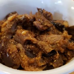 Curry Diva - Picked eggplant, vegan by default. Tasty. Strong horseradish flavor, though.