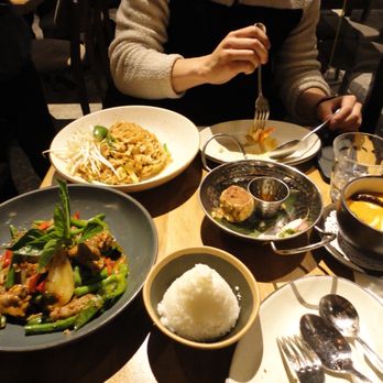Up Thai - Pad Thai, Hoi Jor, Tom Yum Soup - Thai Near Me - New York, New York