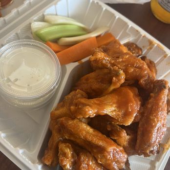 Hot Wings Cafe - This was well worth the money so much food. - Chicken Wings Near Me - Los Angeles, California Hot Wings Cafe - This was well worth the money so much food. - Chicken Wings Near Me - Los Angeles, California