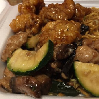 Panda Express - Mushroom chicken, orange chicken, and chow mien. - Chinese Near Me - Woodland, California Panda Express - Mushroom chicken, orange chicken, and chow mien. - Chinese Near Me - Woodland, California