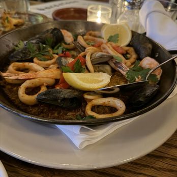 Barcelona Wine Bar - Paella Mariscos - Wine Bars Near Me - Houston, Texas