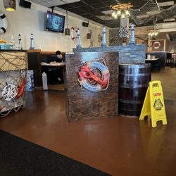 Edge Crab House - Entryway